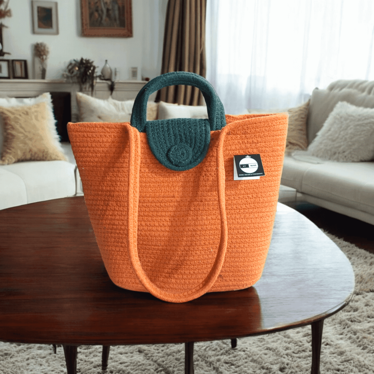 Victoria Tote Bag: Your Perfect Autumn Accessory - Image 1